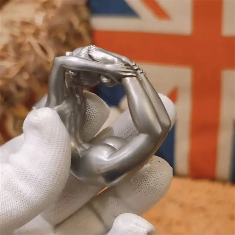 European and American Personality Eye-catching Silvery White Color Beauty Rings Artistic Creativity Unique Personality Trendy