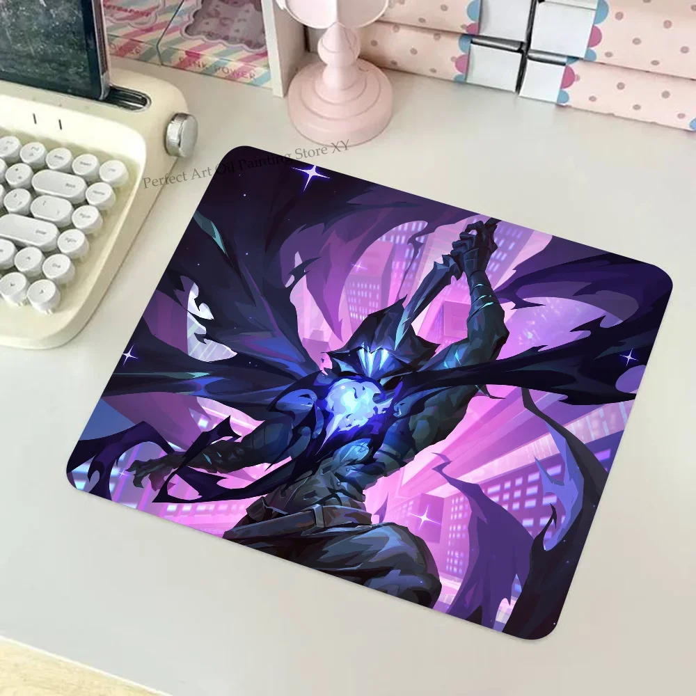 Hot Games Valorant Omen Mousepad Small LockEdge Mouse Pad For Gamers Computer Desk Pad Rectangular Anti-slip Rubber