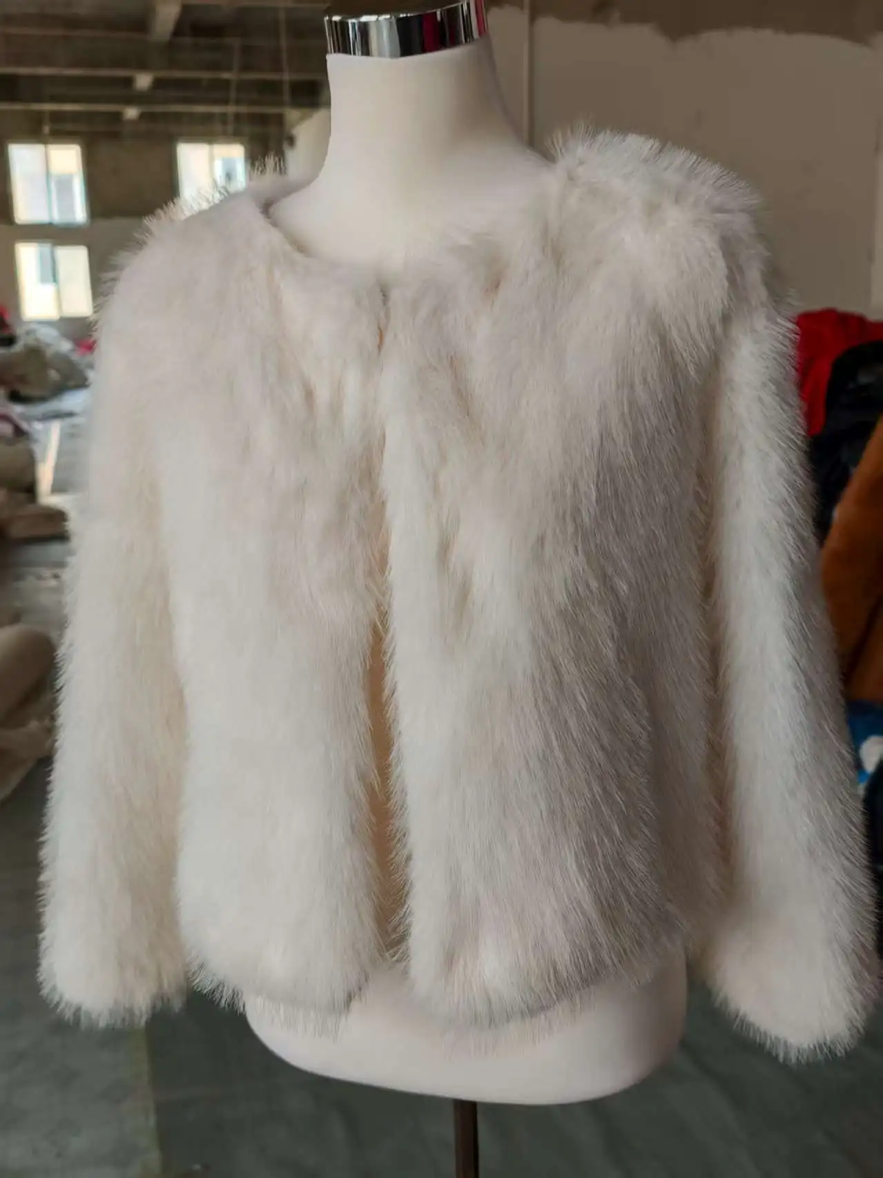 Cappotto in pelliccia sintetica Giacca soffice in pelliccia sintetica Manica lunga Risvolto Giacche invernali pelose Shaggy Moda Autunno Inverno Parka Cappotto corto