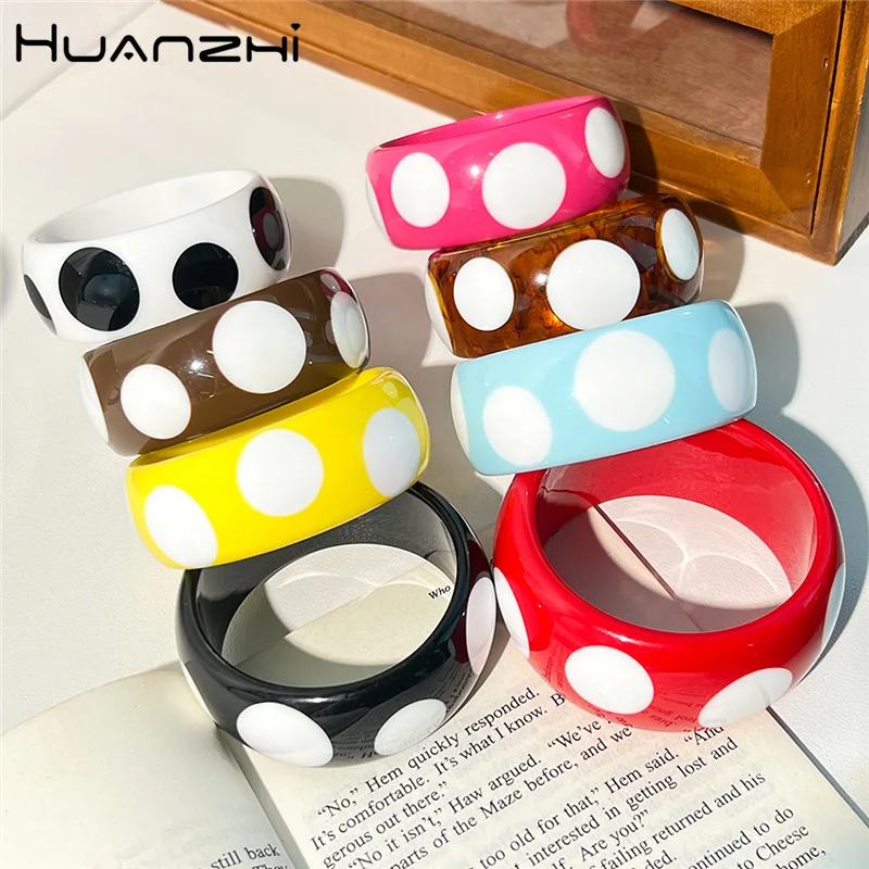 HUANZHI Bunte Geometrische Runde Schwarz Weiß Dot Harz Armband Süße Manschette Armreif Schmuck für Frauen Japanische Koreanische Neue