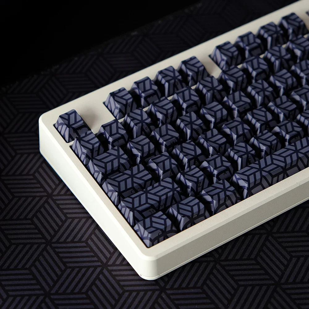 

Black Cube Keycap, Side Engraved Transparent Keycap PBT Original Height, Thermal Sublimation, Mechanical Keyboard Cap