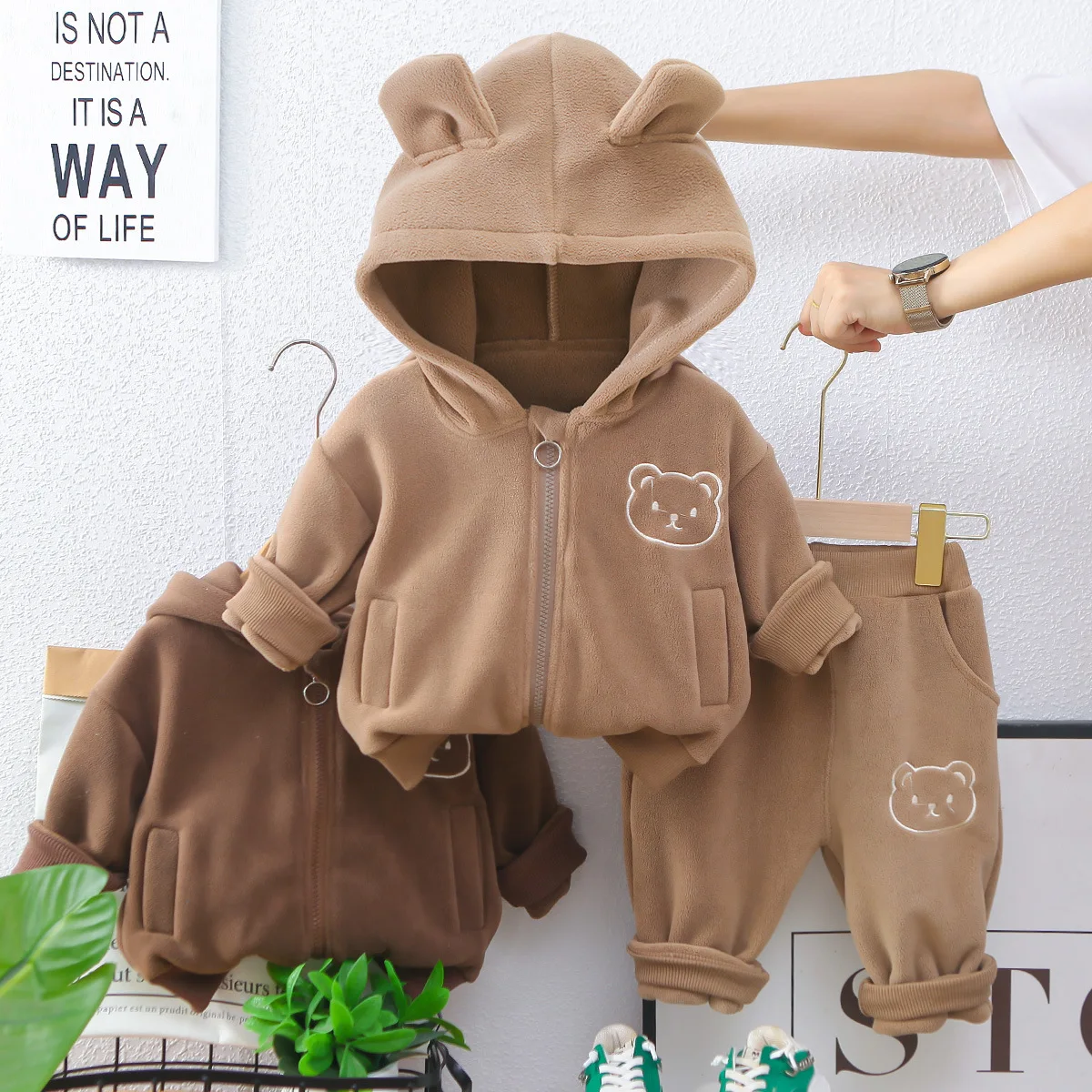 

Girls Thick Clothes Sets Autumn Winter 2025 Children Warm Velvet Coats Hoodies Pants 2pcs Sports Suit For Baby Tracksuits Kids 6