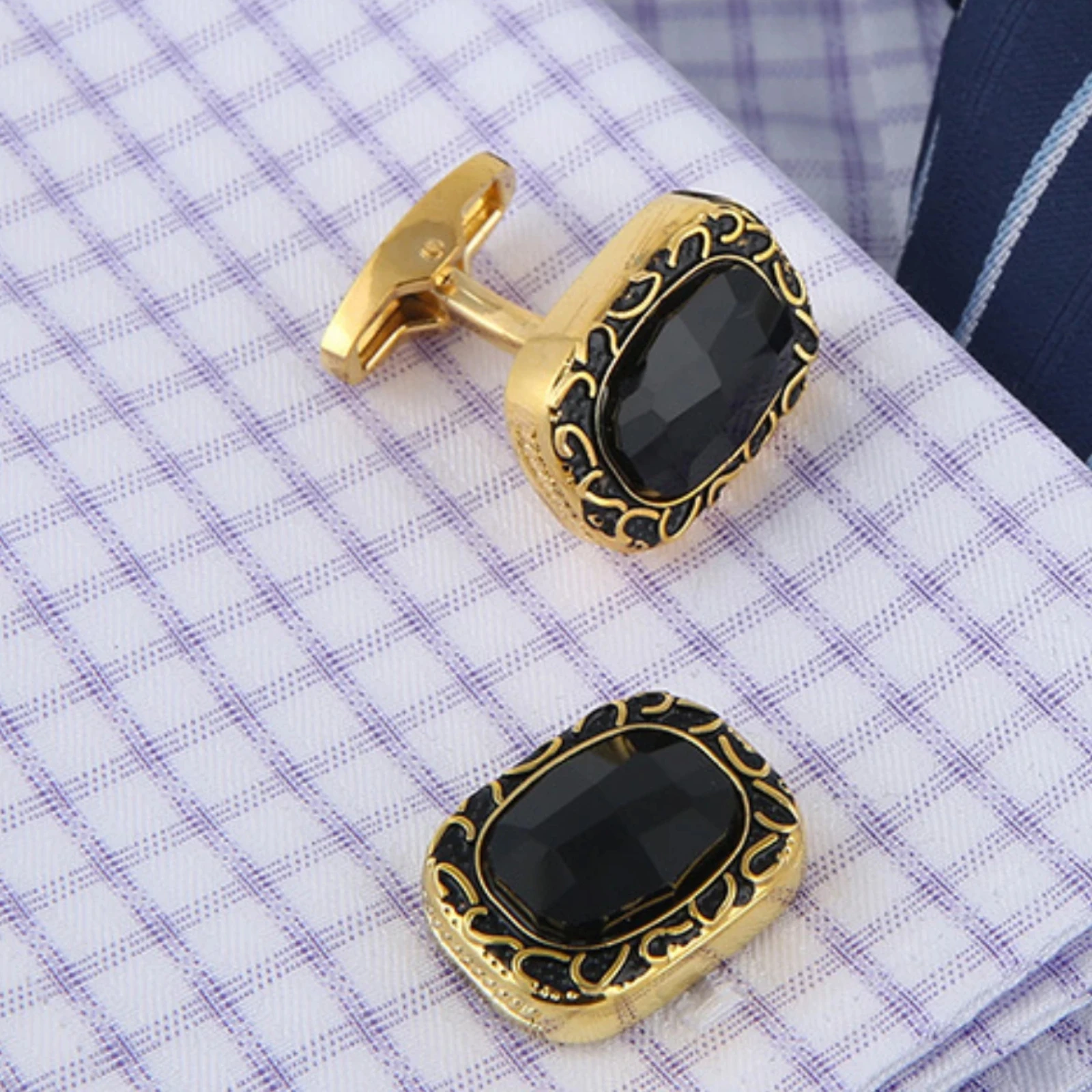 Cufflinks High-grade French Shirt Suit Men Business Banquet Wedding Retro Pattern Blue Crystal Copper Cuff Links Gifts Wholesale