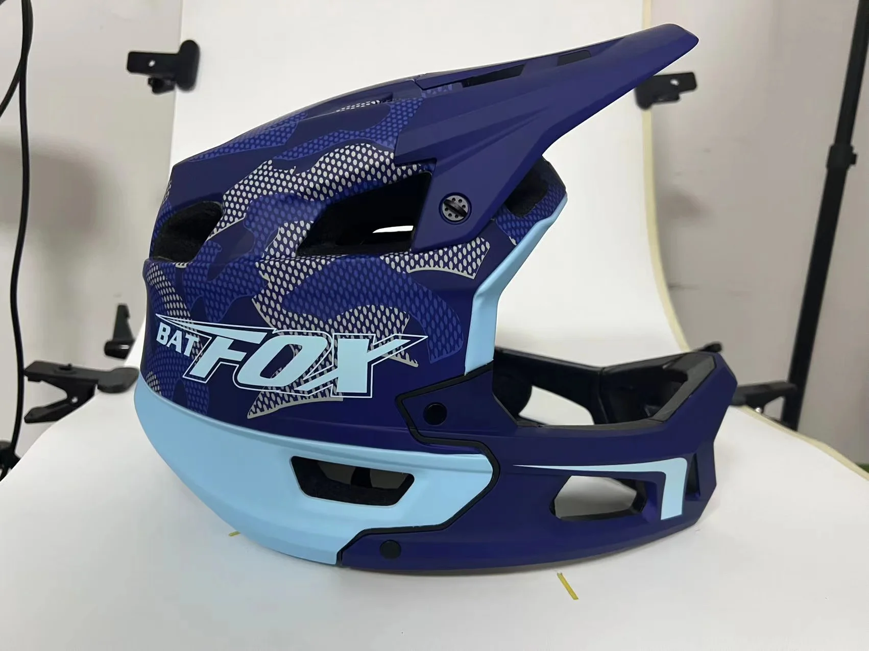 BAT FOX MTB Road Mountain BMX Bike Helmet Full Face Motorcylce Race Integrated Sport Bicycle Cycling Helmet Capacete Ciclismo