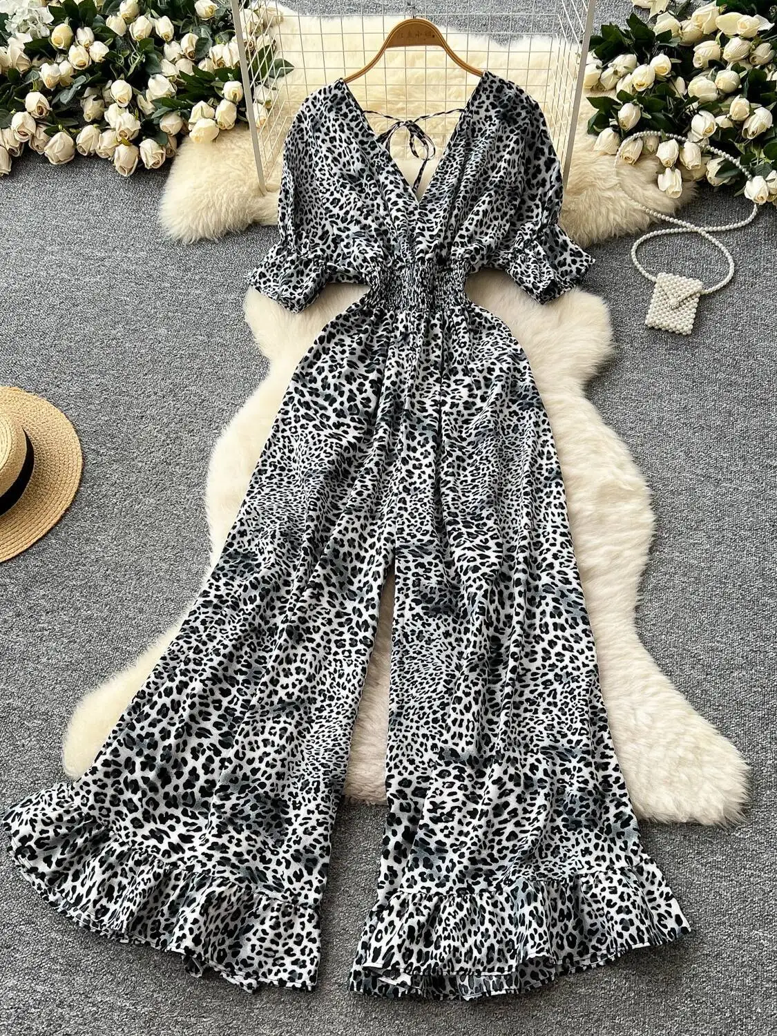 

Summer Women's Moda V Neck Rompers Lantern Sleeve Slim Waist Leopard Print High Street Wid Leg Pants Casual Minority Pant