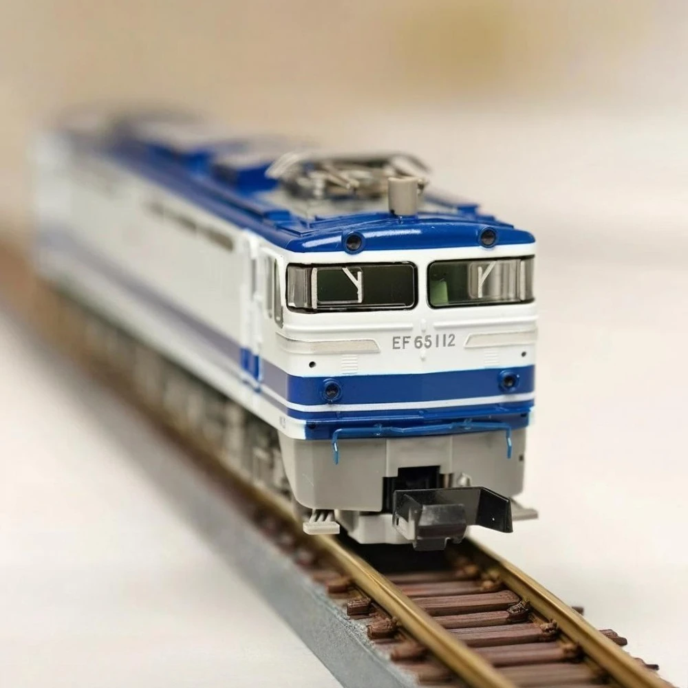 TOMIX N Type 1/160 EF65 Electric Locomotive Made of Plastic 2114 Collector's Item Miniature Model Painted A Boys Toy Gift
