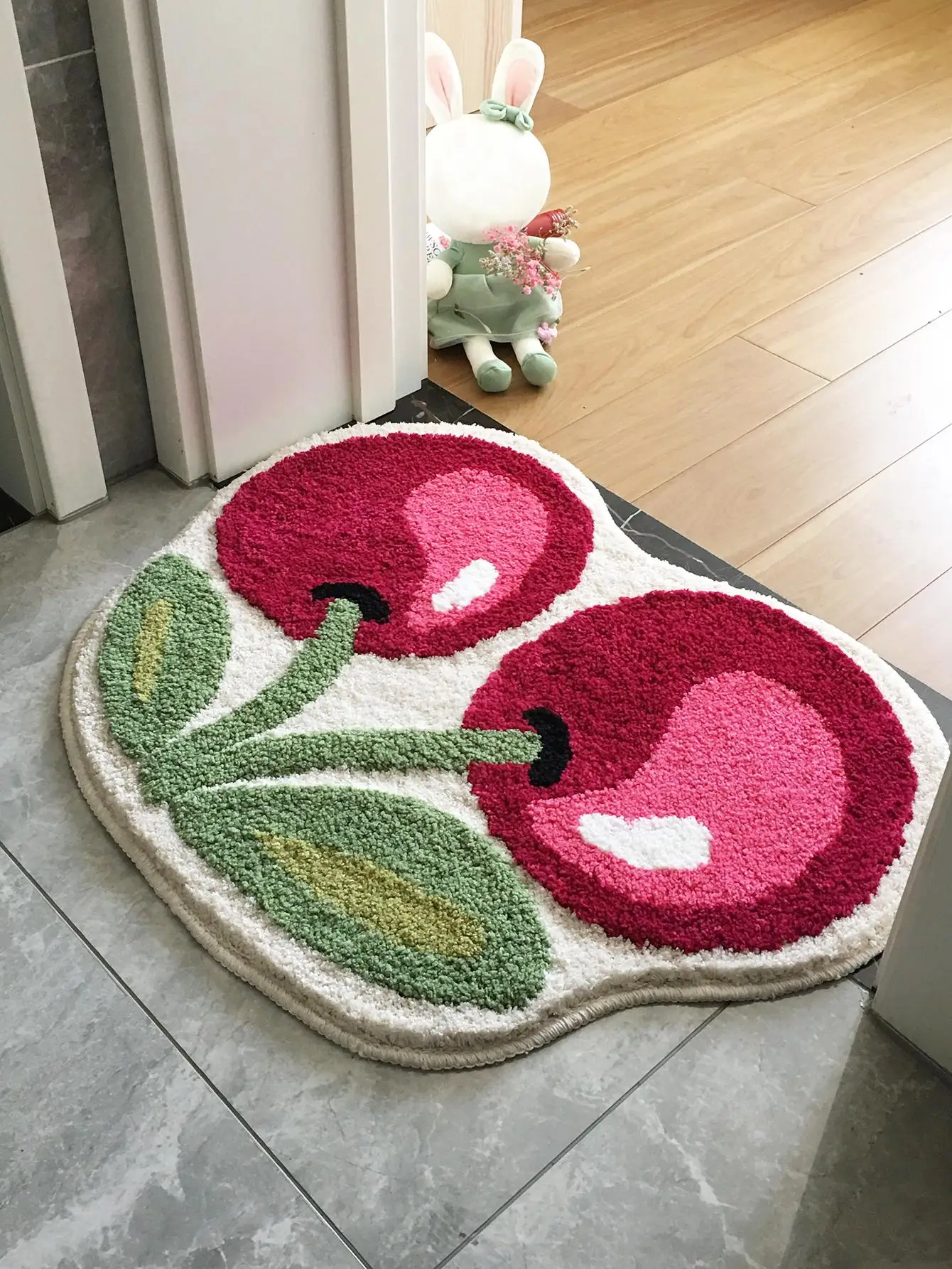 

1pc Cherry Fruit Bathroom Mat 50X62cm(19.7X24.4inch), Soft Plush Washable Floor Mat For Bathroom, Bedroom, Living Room,