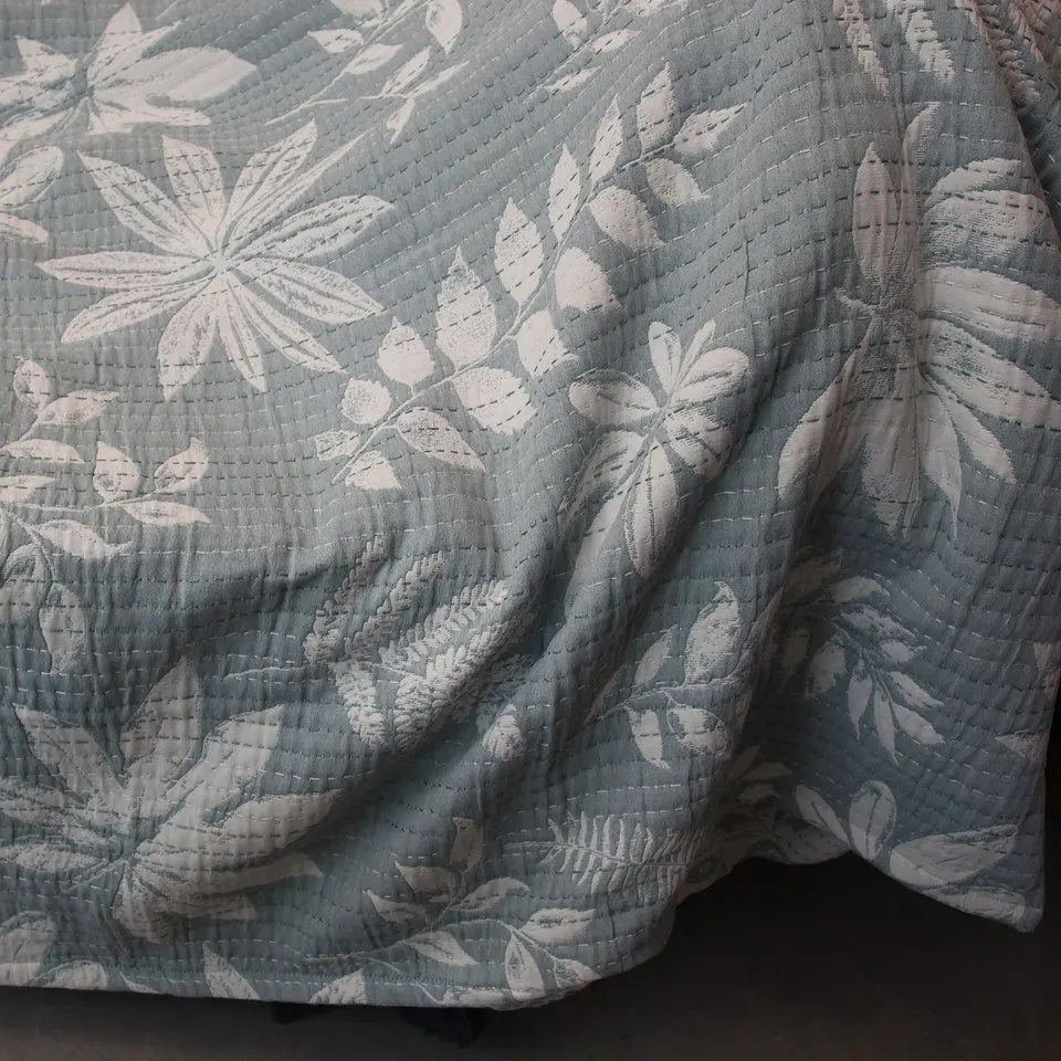 Soft Cotton Muslin Jacquard Leaf Pattern Quilt, Lightweight Breathable Bed Cover Blanket For Adult Bedroom Sofa Guest Room All