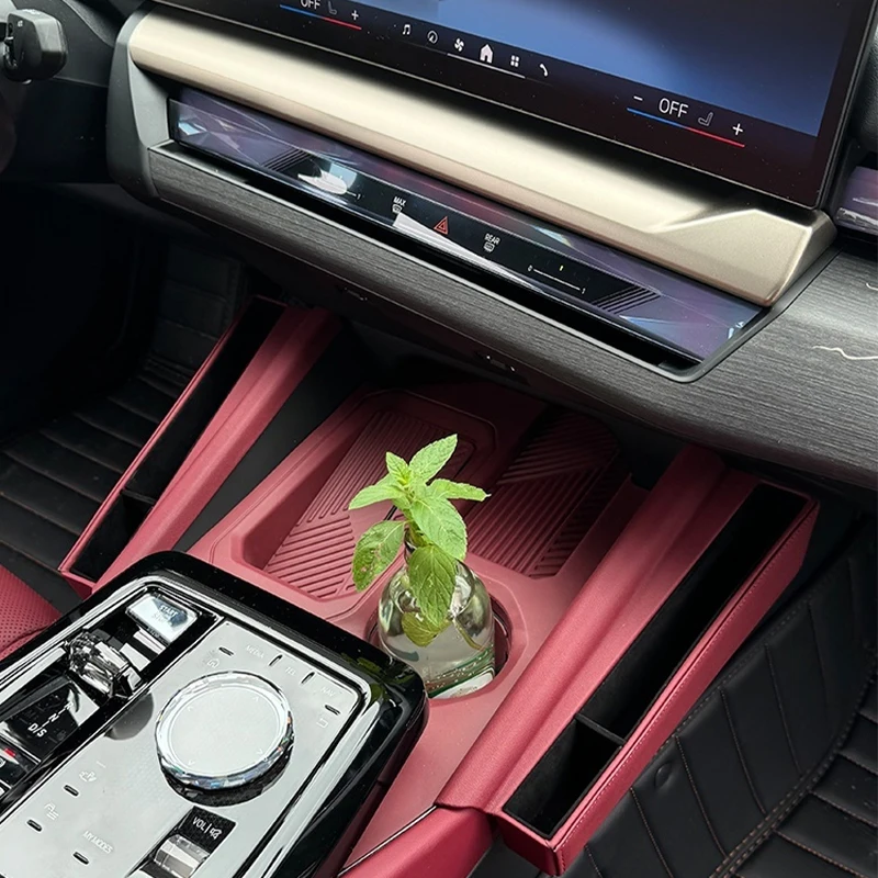 ﻿   لسيارات BMW 5 Series i5 G60 2024-2025 صندوق تخزين وحدة التحكم المركزية للسيارة من جلد البولي يوريثان صندوق تخزين شق ملحقات داخلية