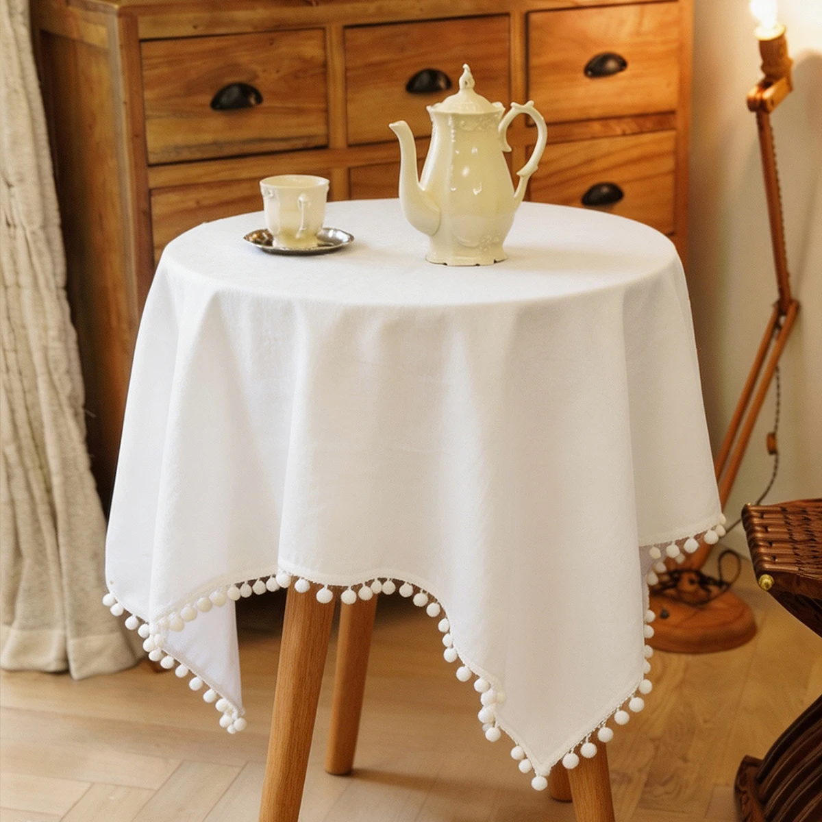 1Pc Simple Solid Color Fur Ball Lace Tablecloth Washable Table Linen, Suitable for Home Afternoon Tea Balcony Party Restaurant
