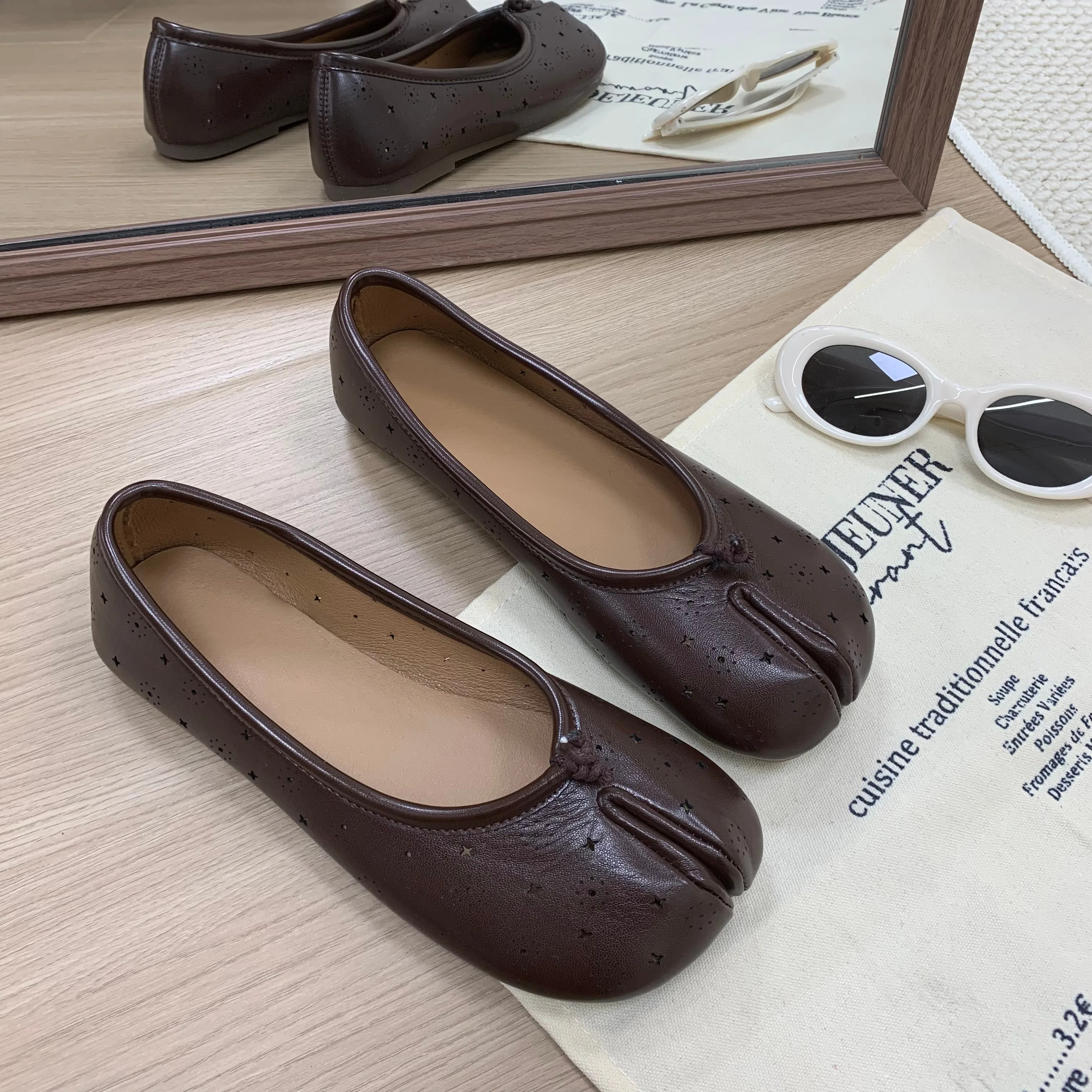 Women Split Toe Ballet Flats Slip On Minimalist Breathable Perforated Flat Shoes Smooth Leather Summer Casual Office Footwear
