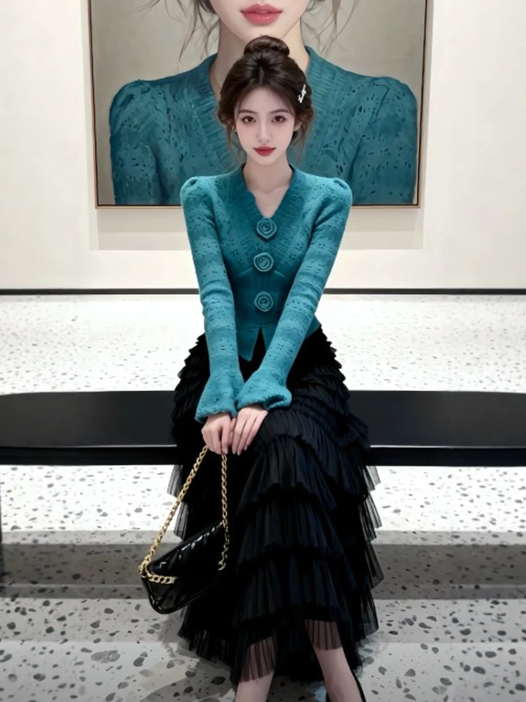 

Мягкий и уникальный вязаный комплект: свитер и юбка. Омолаживающий образ. Наряд на каждый день. Весна 2026. Удобный и теплый. Коллекция для середины весны.