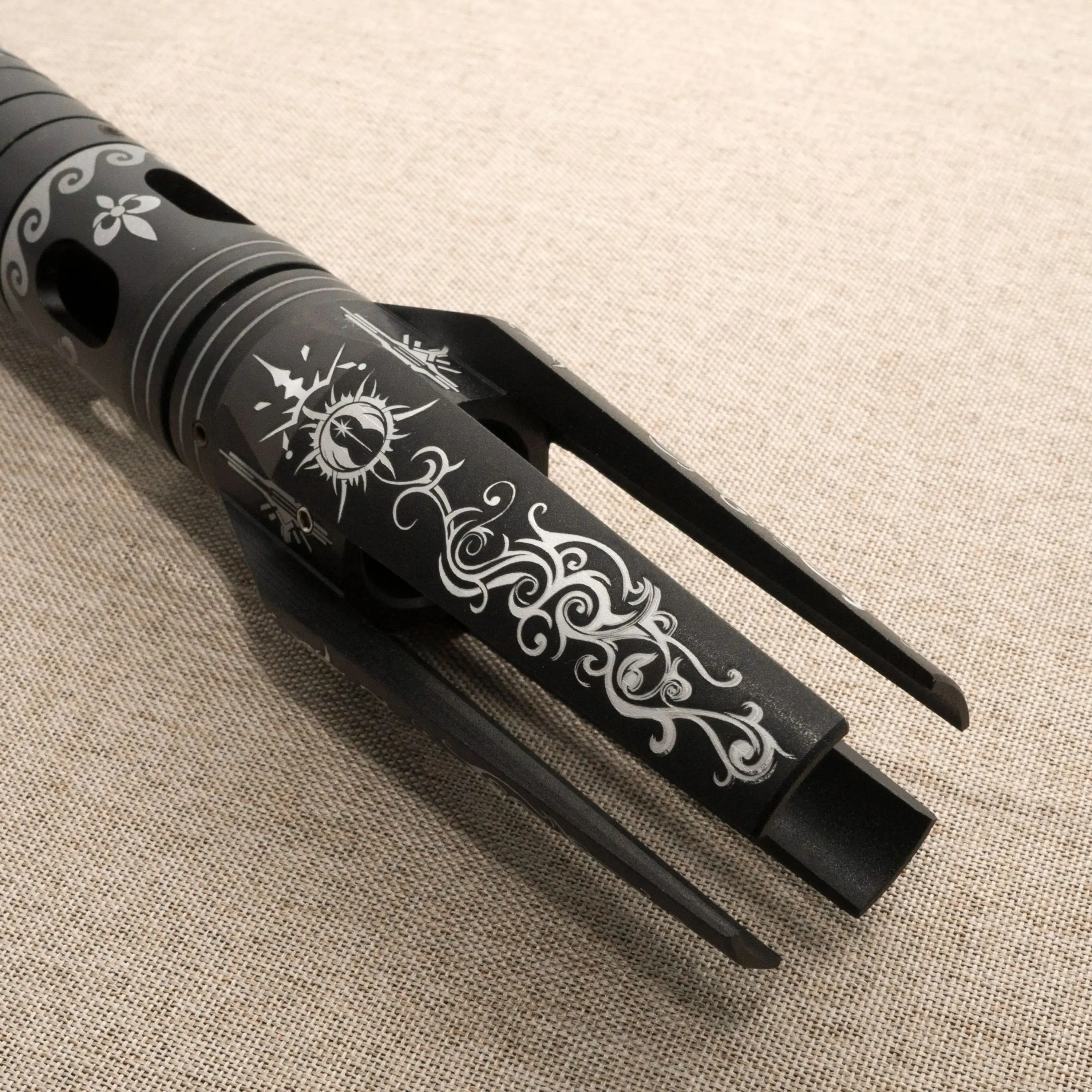 

Metal handle Empty handle OC double blade Design Blasting Force Jedi Training Cosplay can mount RGB and pixel lightsaber FOC