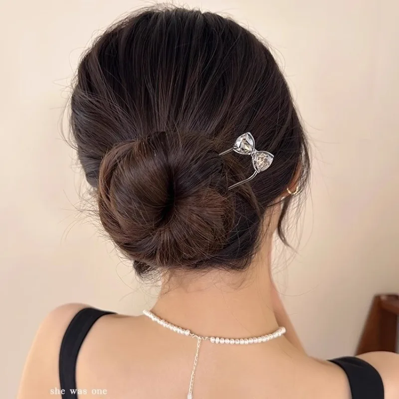 Modern Minimalist U-shaped Hairpin for Women, High-end Rhinestone Bow and Coiled Hair Artifact, Black Metal Headwear