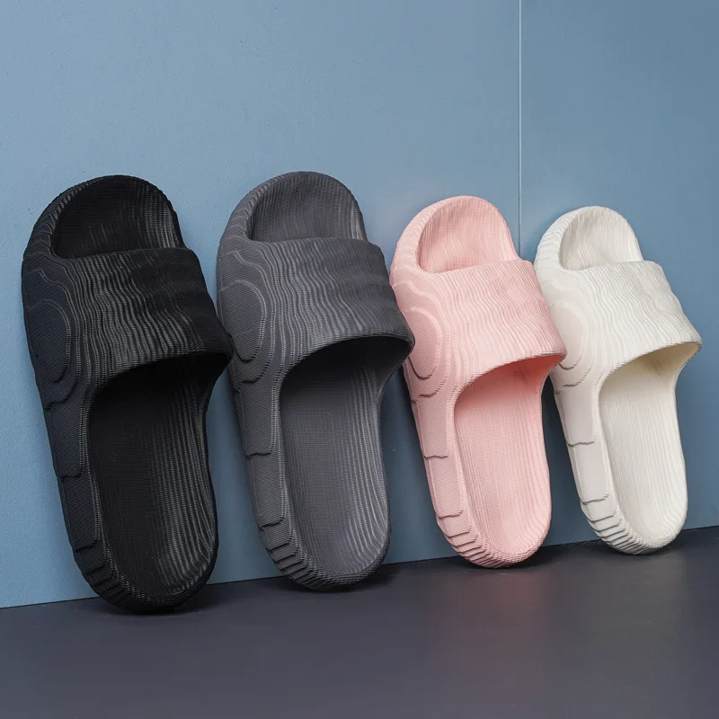 

Man 2026 Sandals Solid Beach Slippers Summer Non Slip Sandals Soft Unisex Slides Women Luxury Outdoor Ultralight Shoes