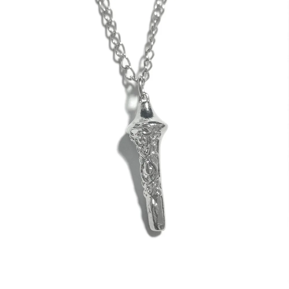 Arcueid Brunestud Pendant Necklace Arcueid's Moon Crest Cosplay Accessories  Anime Gothic Jewelry for Vampire Fans