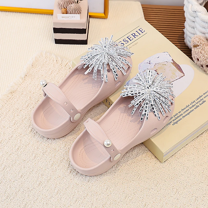 Women Brand Design Rhinestone Flat Clogs Sandals Girls Fashion Garden Shoes Elegant Pearl Bowknot Soft Soles Ballet Hole Shoes