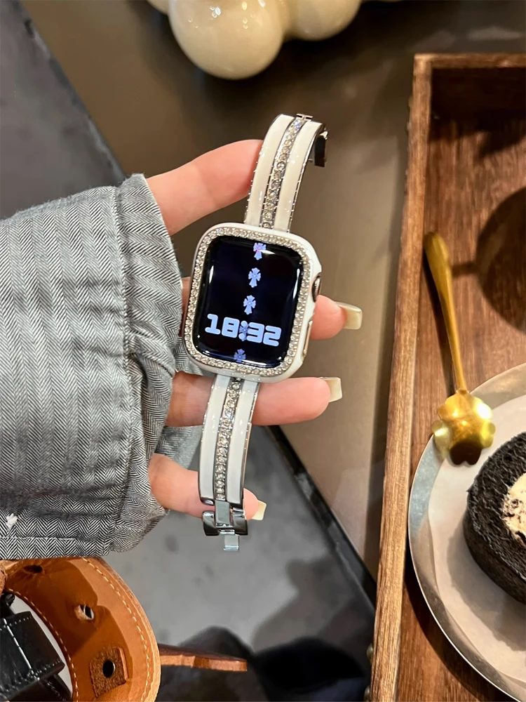 

Luxury Diamond Loop Band For Apple Watch 38mm 41mm 40mm 42mm 44 45mm 49mm Zinc Alloy Girl Strap For iWatch Ultra 9 8 7 SE 6 5 4