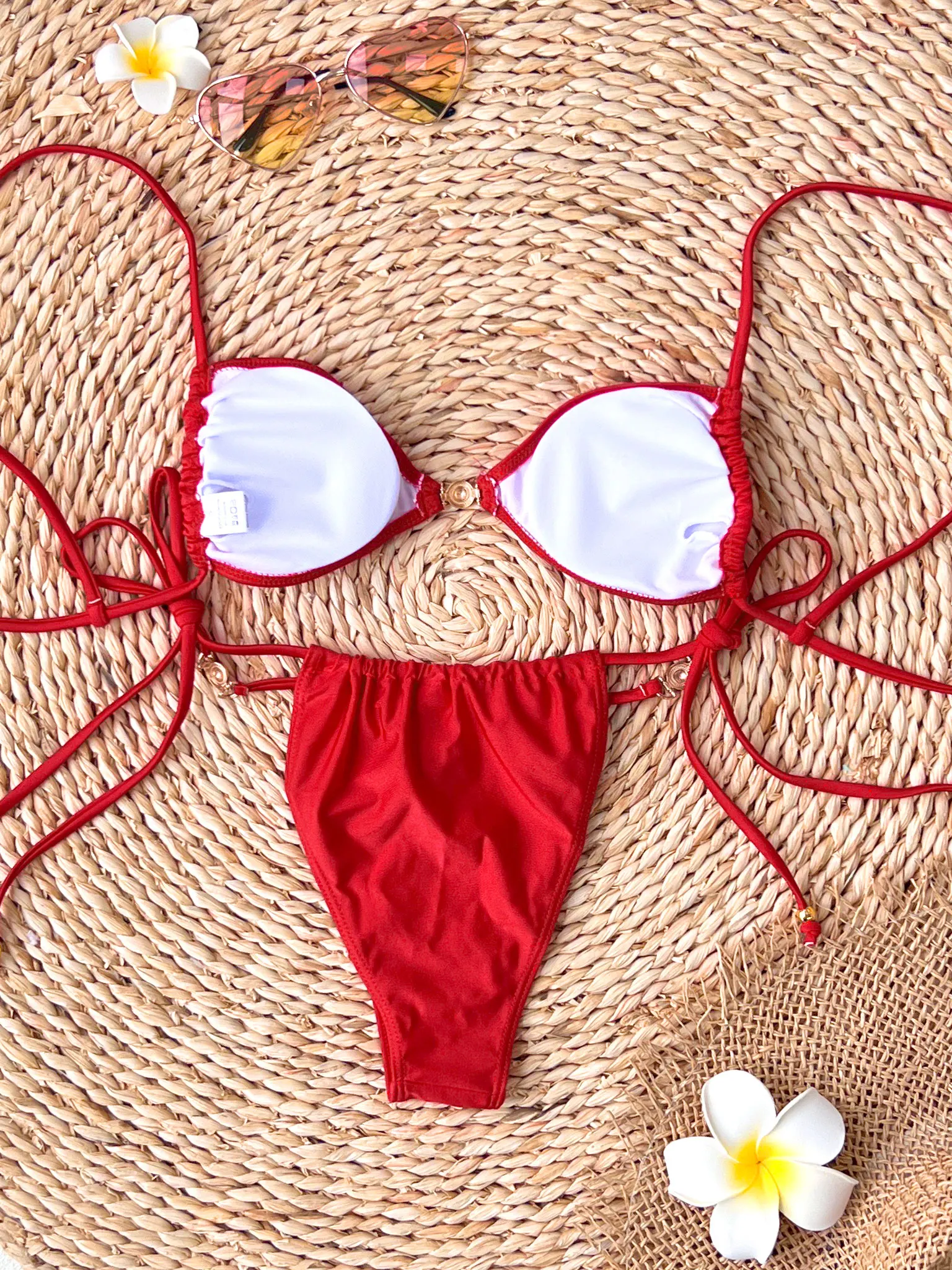 Top e fondo bikini sexy a fascia rossa con perline nere, perfetti per abbigliamento da spiaggia e feste in piscina, abbigliamento estivo per le vacanze