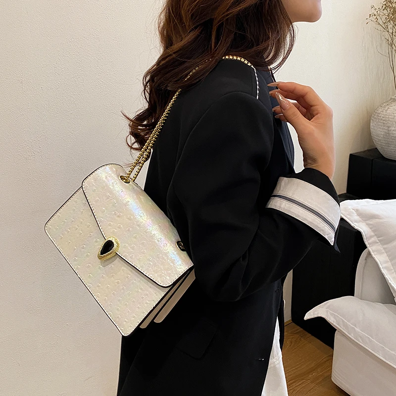

Chic Simple Classic Leather Tote Bag For Women With Solid Color Large Capacity Vintage Style And Spacious Design