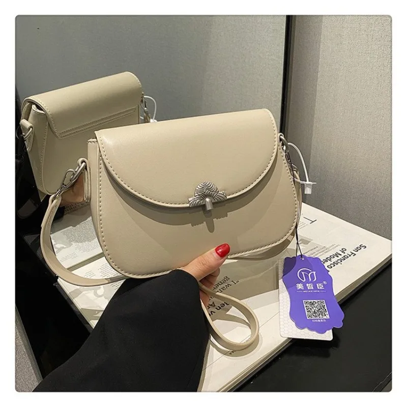 

Stylish Designer Commuter Diaper Bag For Women Luxury Large Capacity Tote Elegant Leather Crossbody Shoulder Bag Fashion