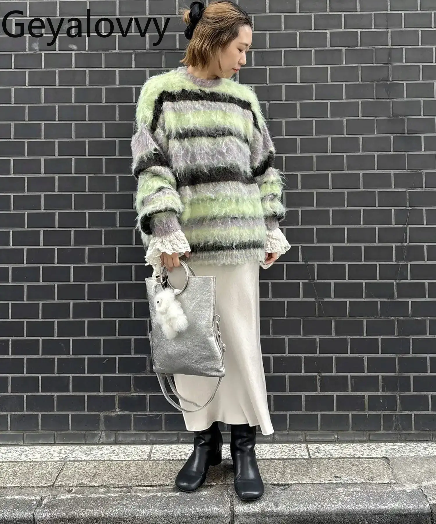 

Japanese Style Plush Striped Pullover Sweaters for Lady Crew Neck Sweater Top Fashion Autumn Winter Women's Knitted Shirt