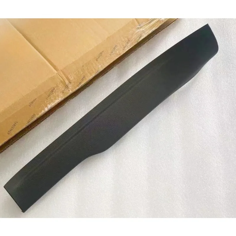 

Genuine Front Door Sill Trim Panel Floor Pressure Strip Interior Decoration Plate for Cadillac XT5 XT6 Black Left Right
