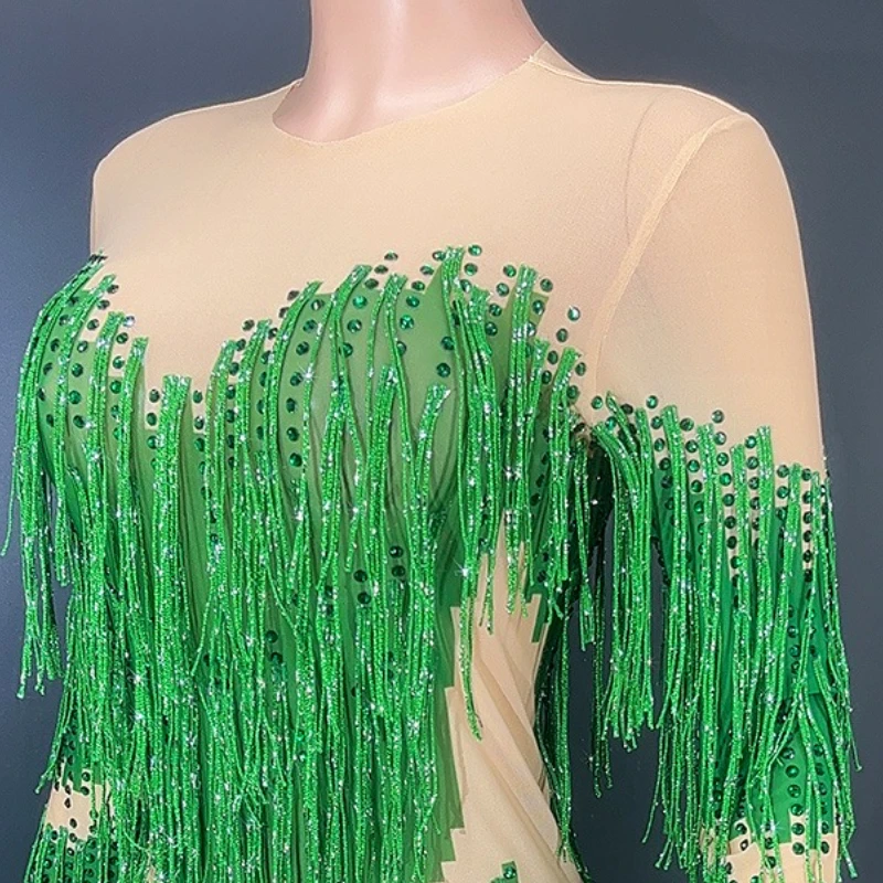 ผู้หญิง Rhinestone พู่สีเขียวมรกตชุดราตรีเครื่องแต่งกายเต้นรําละตินกระโปรงการประกวด