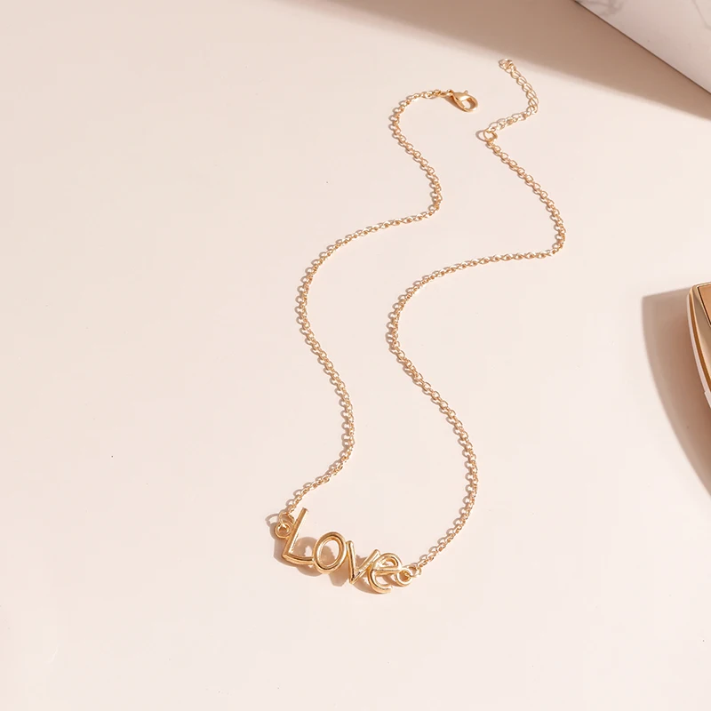 Aihua Goldfarbene Mädchen-Liebesbriefe-Halsketten und Anhänger für Damen, modische Schlüsselbeinkette, prägnante OL-Halsketten, Geburtstagsgeschenke – Detail 6