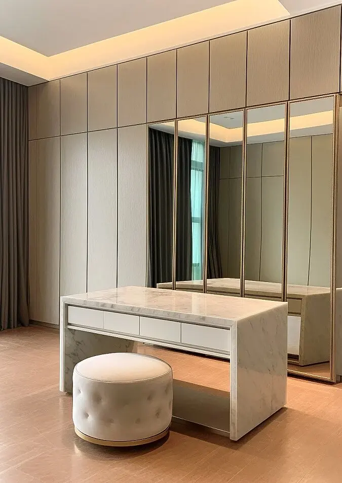 غرف مراحيض الأبواب الزجاجية الحديثة المصنوعة حسب الطلب مناسبة لأثاث غرف النوم