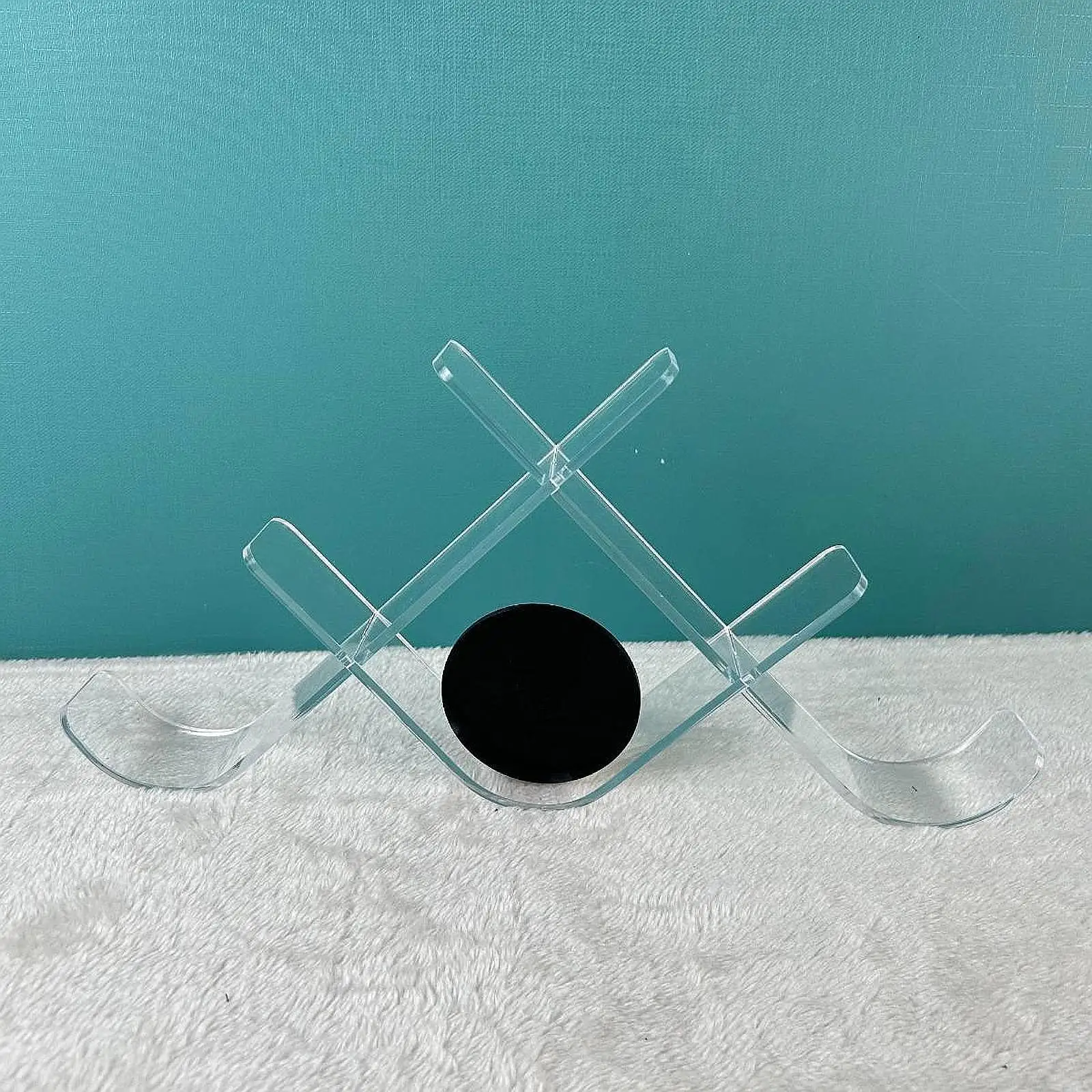 Hockey Puck Stand Puck Display Holder Lightweight Non Slip Base Stable Puck Memorabilia Display Case Holder for Hockey Puck