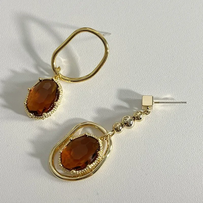 New Asymmetrical Vintage Tan Crystal Geometric Earrings For Women Fashion Korean Temperament Metal Earrings For Women Jewelry image 3