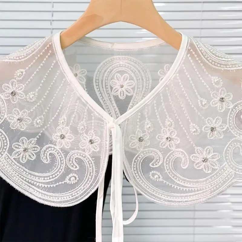 Collar falso con brillante Tinsel Women Bordado Flower Rhinestones Cape chal