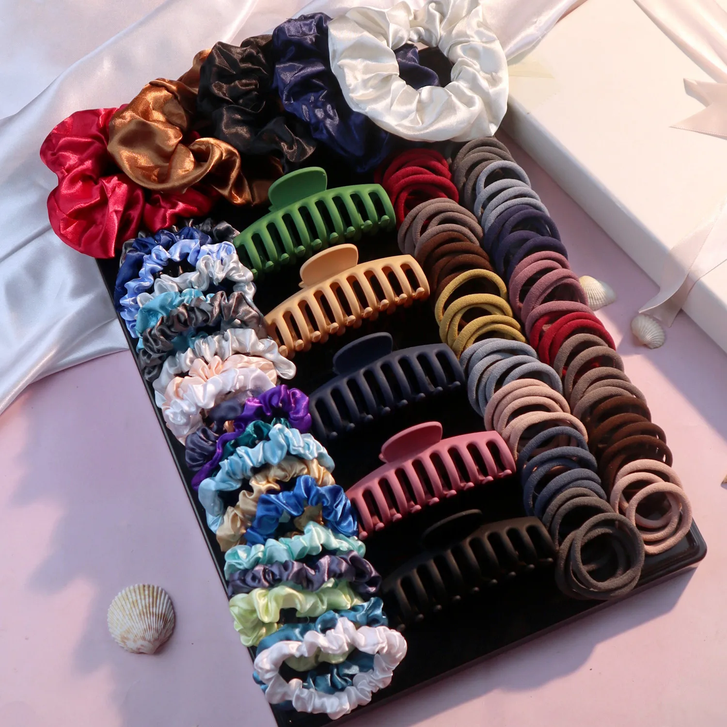 Nowe akcesoria do włosów dla kobiet Bezszwowe uchwyty na kucyk Różnorodne spinki do włosów Scrunchies Opaski do włosów Scrunchy na przyjęcie świąteczne — zdjęcie 3
