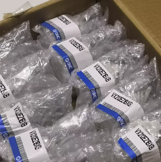 

Новый оригинальный переключатель SMC VX212EZ1B VX212EA VX210EZ1B VX212EAXB VX210EA