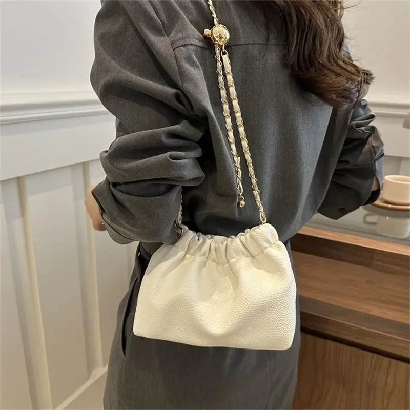 

Women Chain Shoulder Bag Versatile Crossbody Tote Bag Casual Pleatd Hobo Bag Satchel Sling Bag Girl Stylish Purse