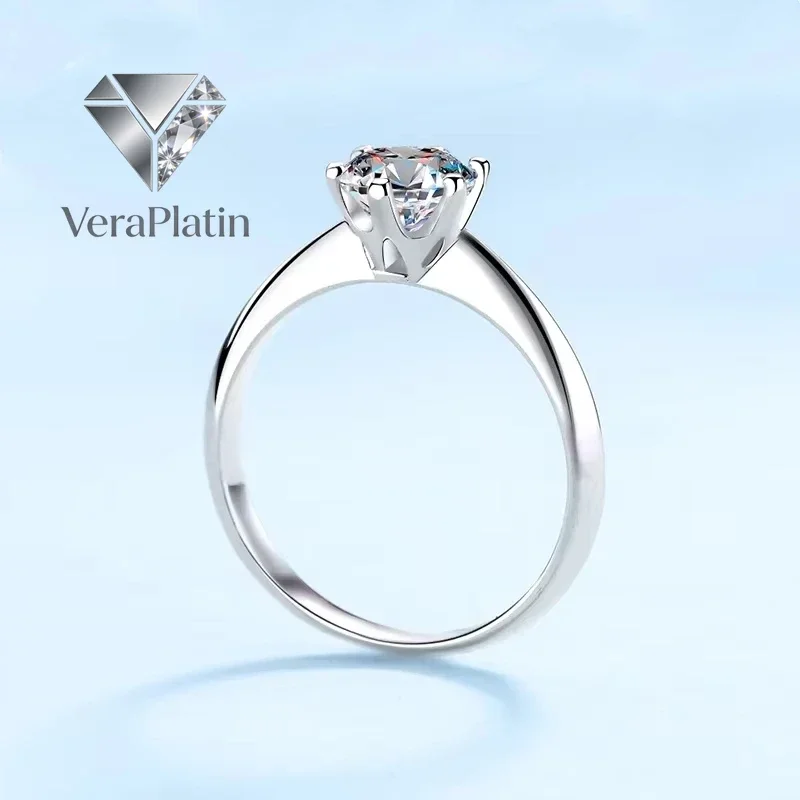 

VeraPlatin WOMEN Engagement 18K White Gold Wedding Band 0.5/1/1.5/2/3/5CT VVS 1 D Color Moissanite Diamond Six Pronged PT950 Pla
