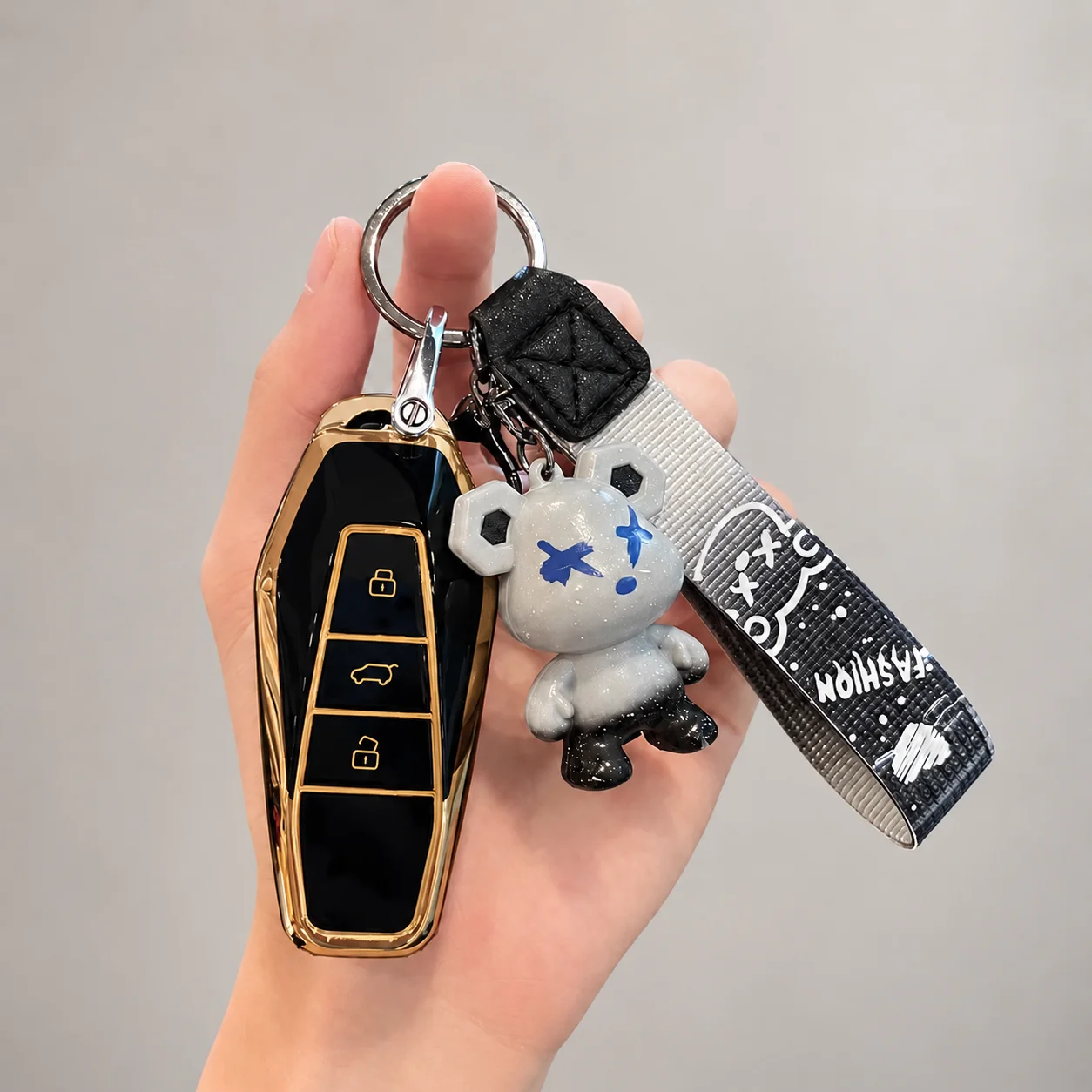 TPU Car Key Fob Cover for Chery iCAR 03 eQ7 3 Button Smart Key Case Glossy Protector Optional Bear Keychain Wrist Strap