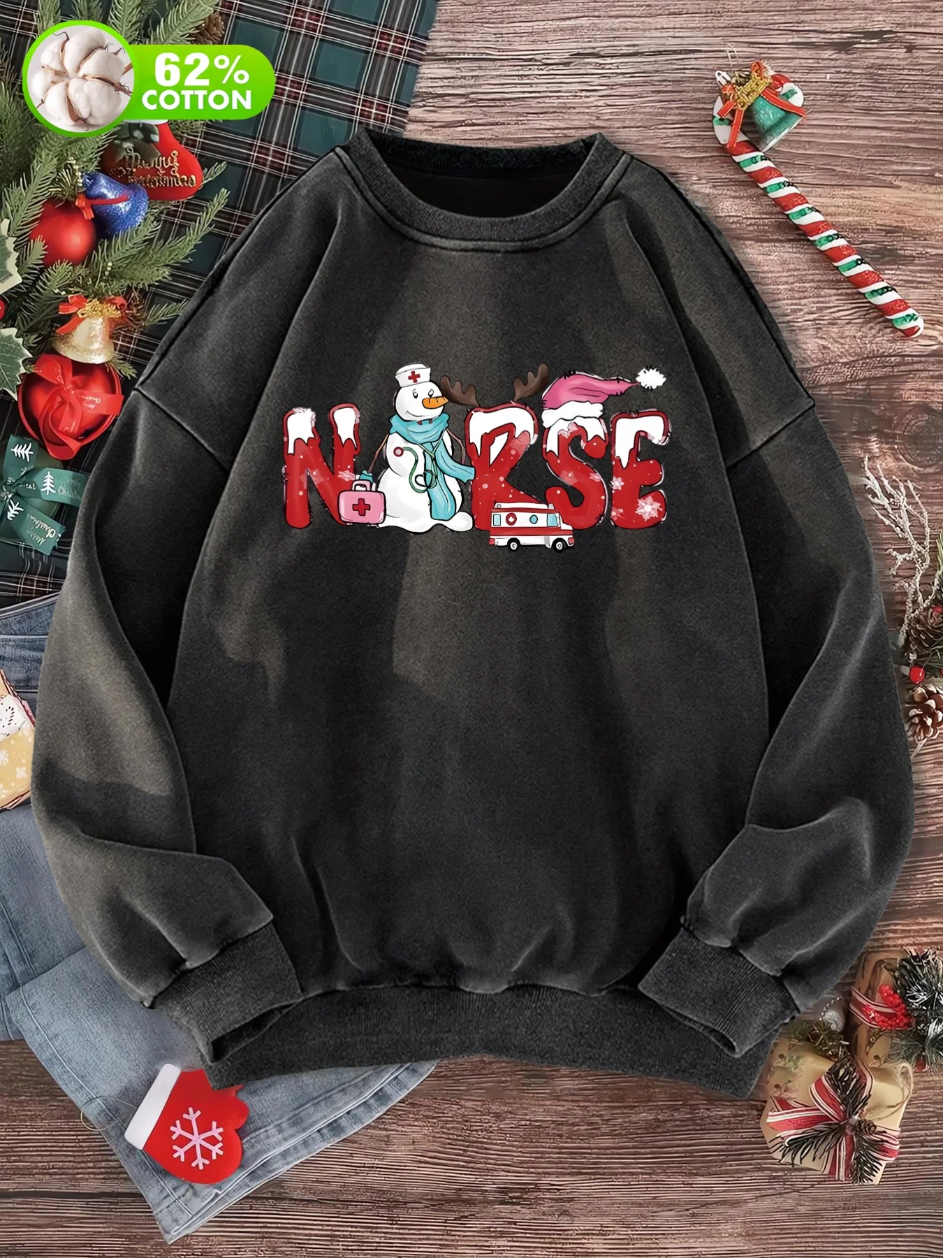 

Vintage Women's Washed Round-Neck Sweatshirt with Christmas-Themed Prints for Autumn and Winter, Featuring A Festive Design