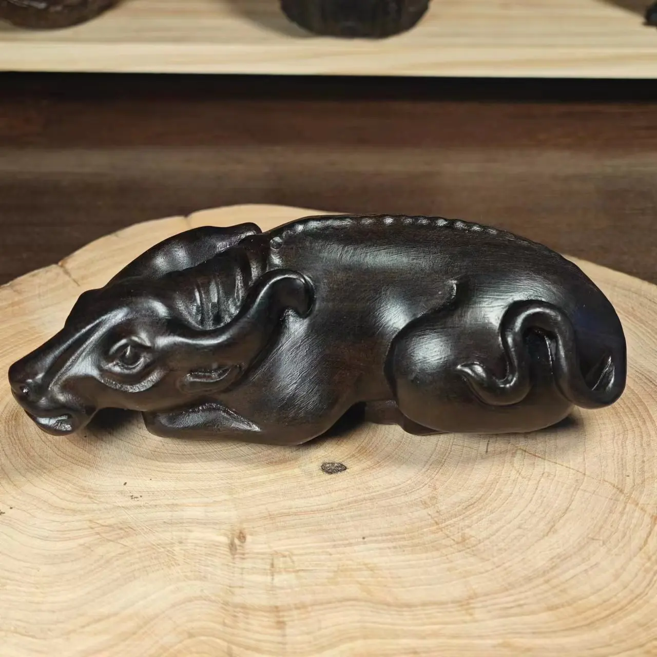 11cm Solid Wood Carving Zodiac Bull Ornament, Hand‑made Pocket Hand Grip, Traditional Chinese Tabletop Display Art Present
