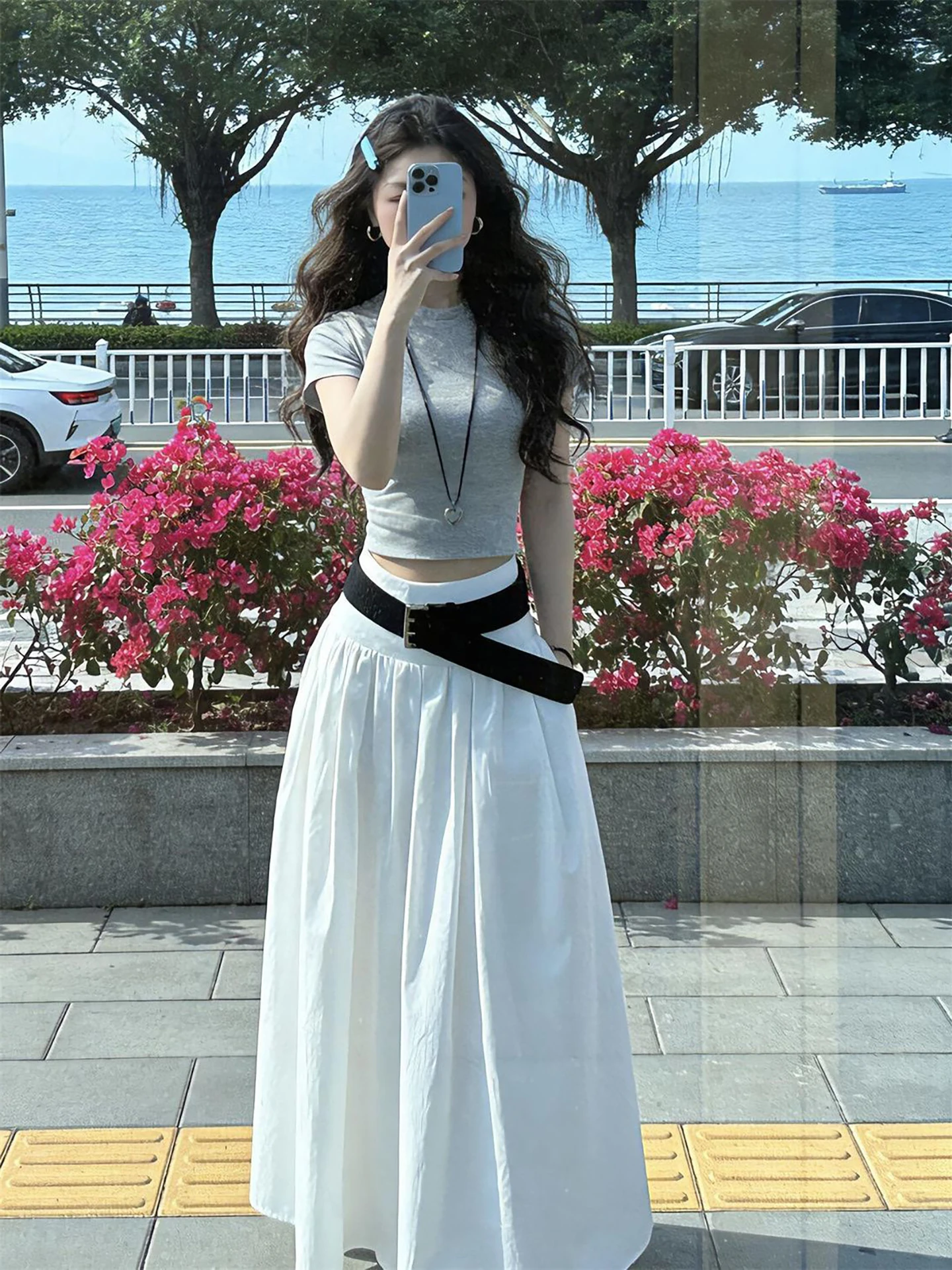 

Fashionable Commuter High Waist Long Half Skirt Set with Grey Slim Fit T Shirt Two Piece Suit for Women Summer Casual Wear