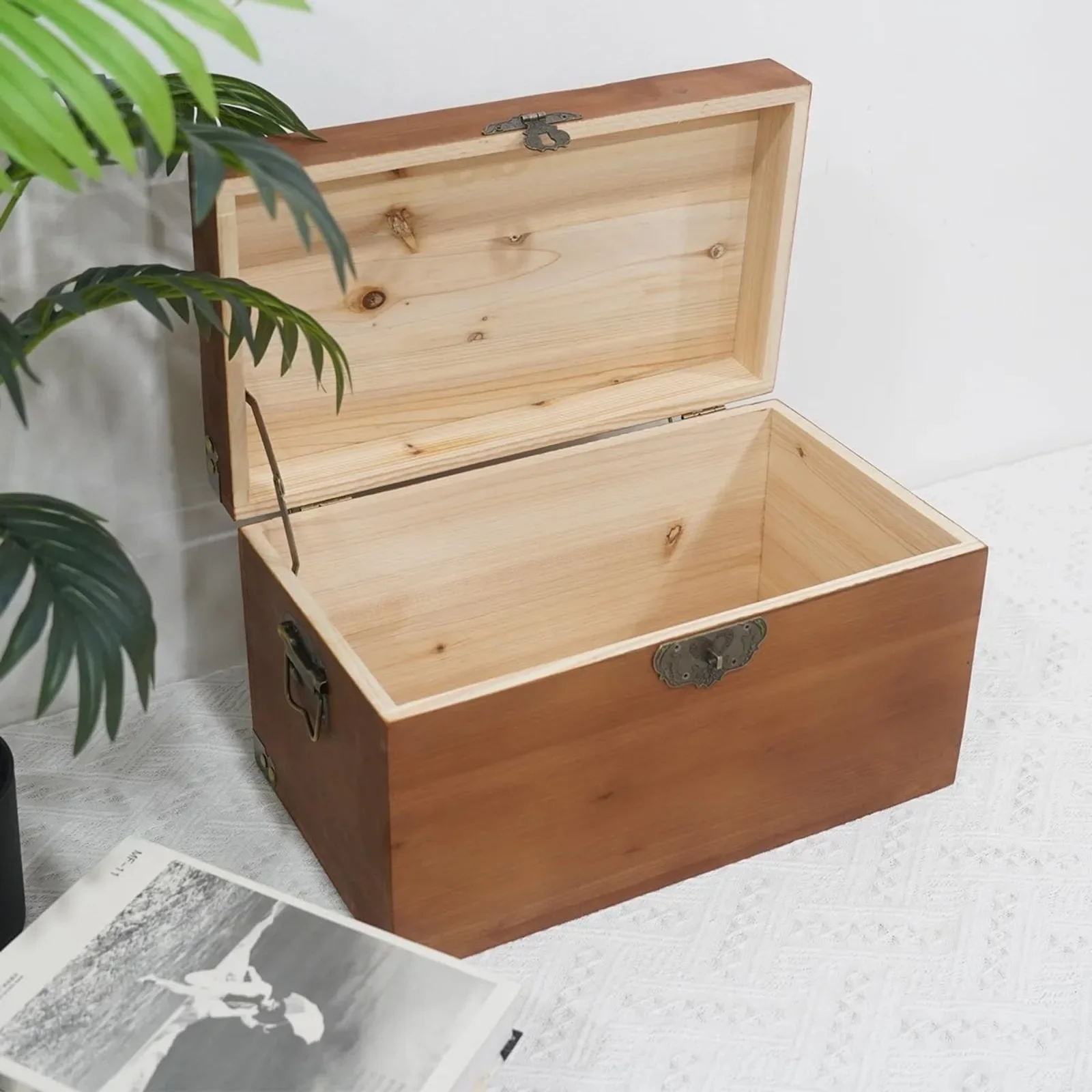 

US Solid wood storage box, decorative props, jewelry , manua with lid