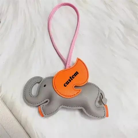 Custom Logo Cute Elephant  Leather Keychain Cartoon Dumbo Car Key Chain Ring Personalize Name Number For Man and Woman Keyring