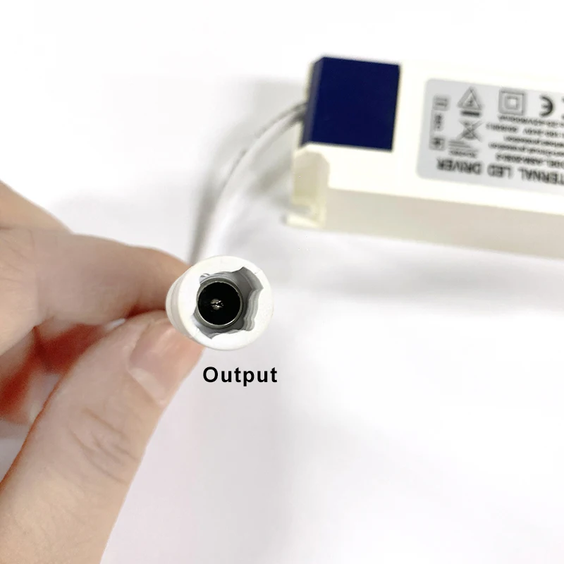 Free shipping 3pcs/lot 15-30W Led External Driver Output:DC30-42V 500mA/600mA/700mA/750mA  Lighting Transformer AC85-265