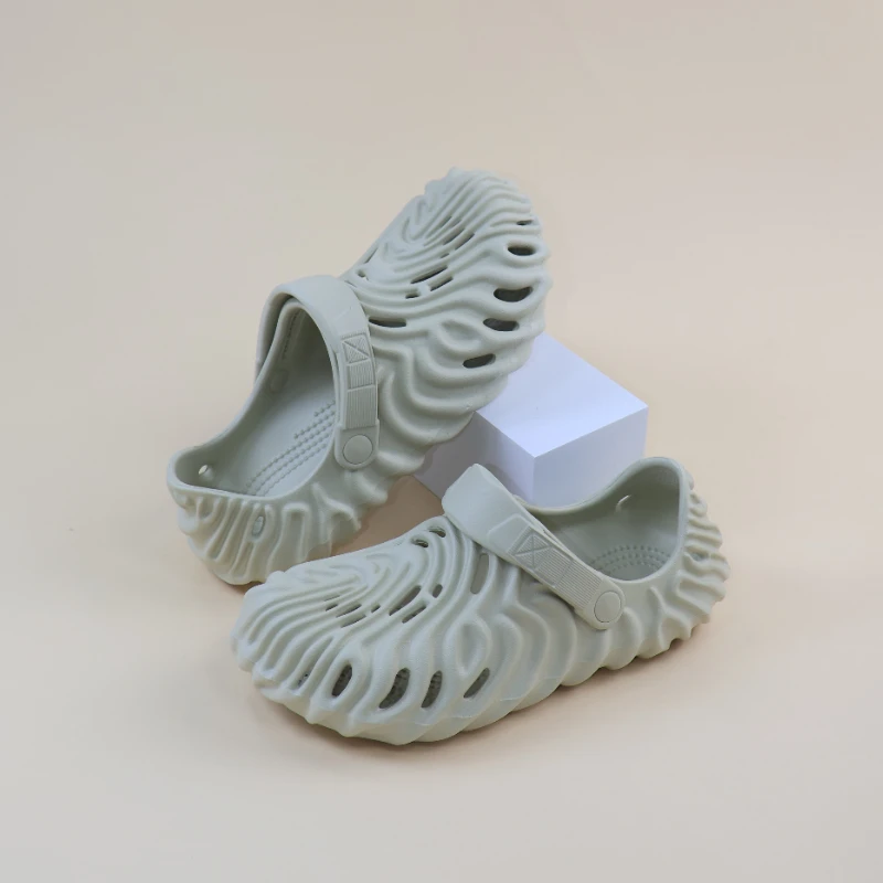 

Унисекс летние сандалии на толстой подошве, нескользящие сабо, защитные шлепанцы с закрытым носком, парные пляжные тапочки, молодежные трендовые шлепанцы из ЭВА