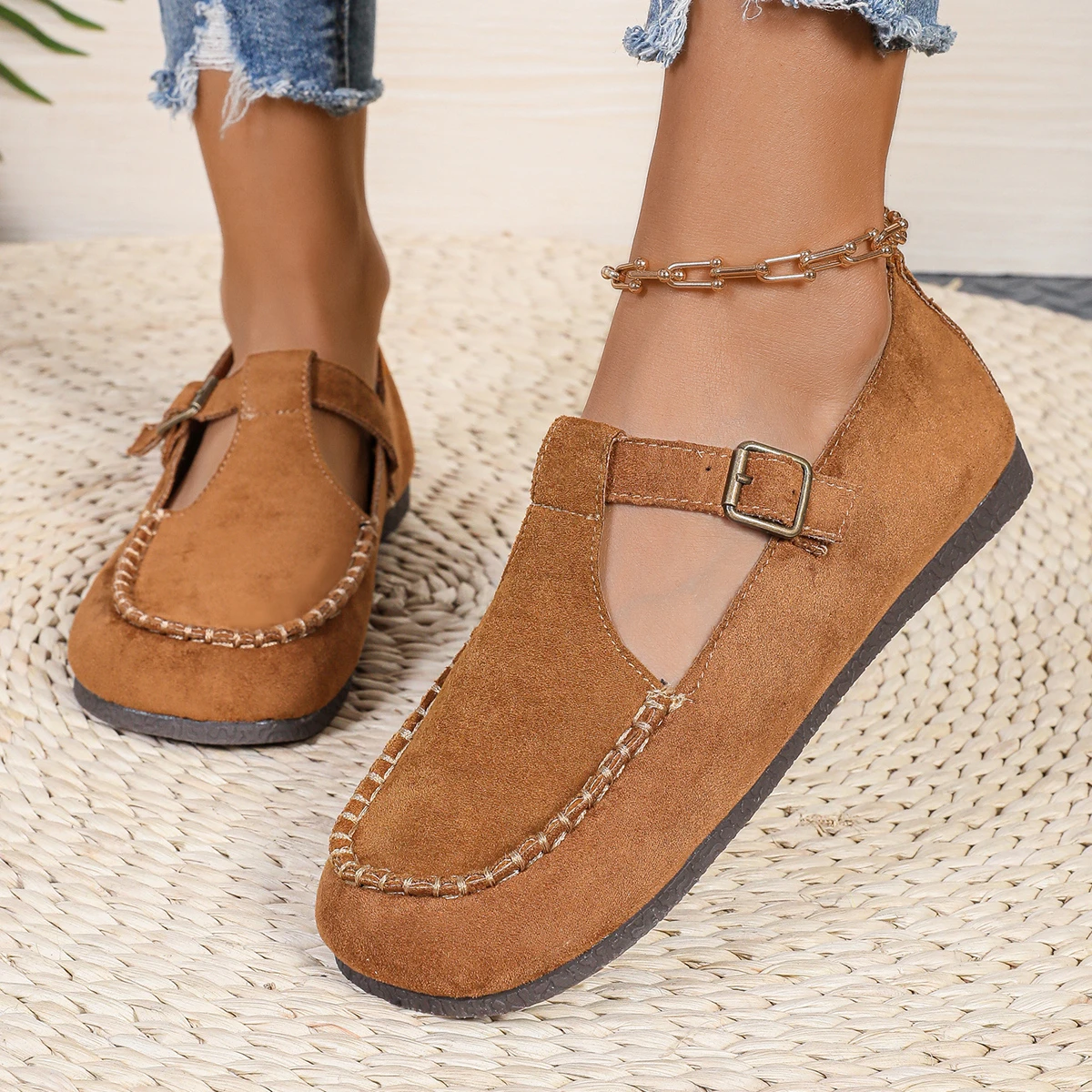 

Women Flat Shoes Retro Slip on Comfortable Loafers Women Plus Size Casual Lightweight Sneakers Fashion Soft Shallow Shoes Women