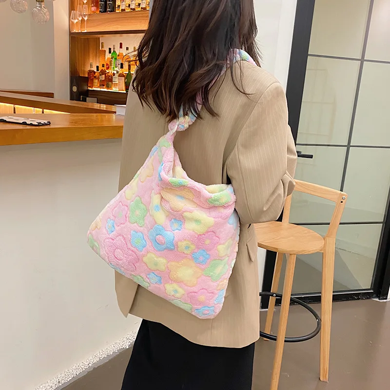 Women\'s Bag Winter Warm Fluffy Totes Cute Flower Print Soft Plush Shoulder Bags Female Shopping Tote Purses Small Fluffy Bag