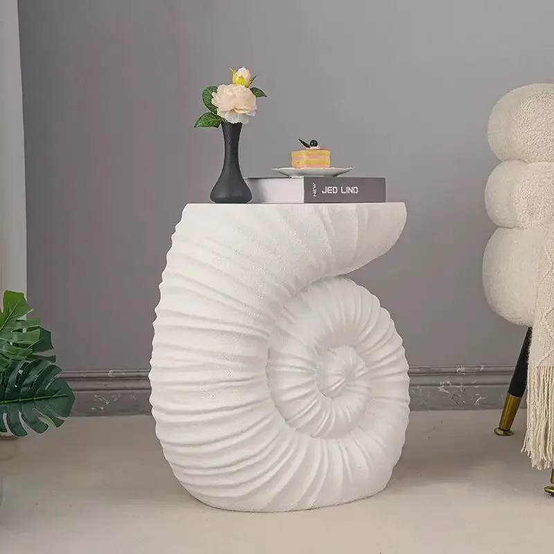 Nordic Designer Creative Conch Coffee Table Luxury Side Table Bedside Tables Living Room Furniture Tables Bedroom Furniture