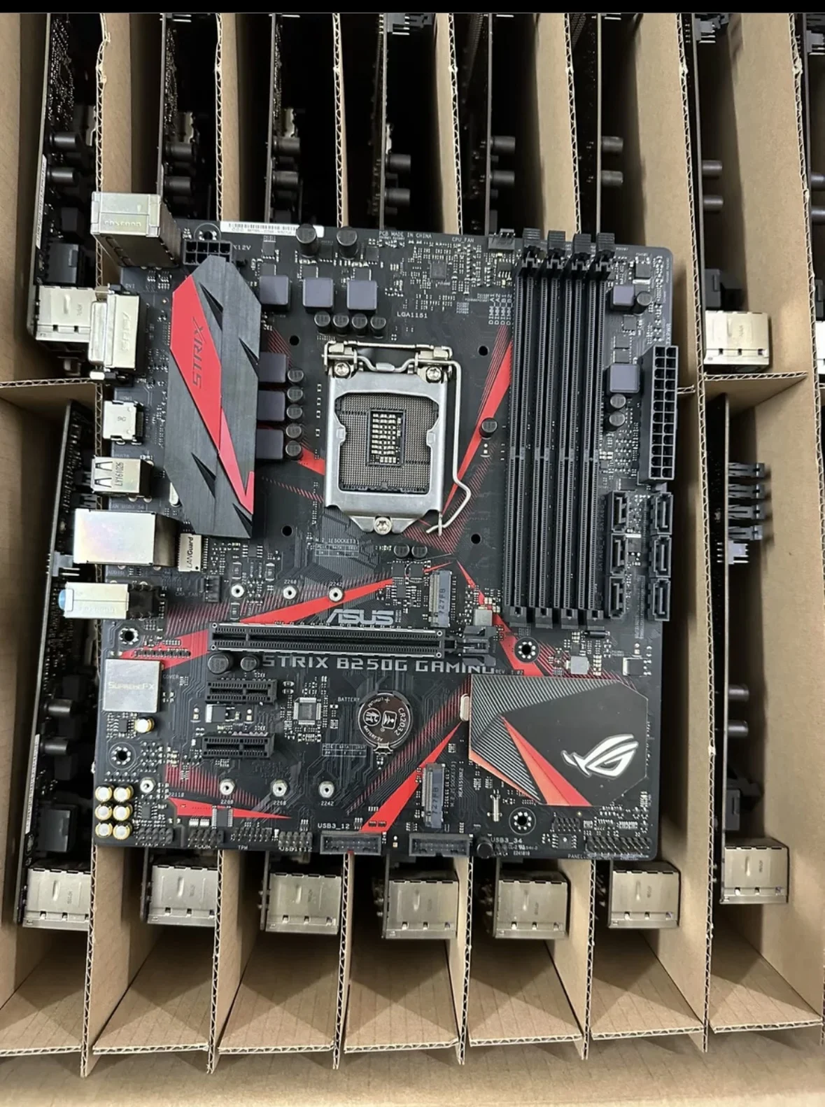 

Asus STRIX B250G GAMING motherboard dual M.2 interface 90 percent of new and used tests function properly