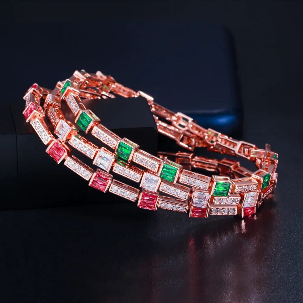 

2023 New European and American Fashion Fashion Jewelry Color Square Zircon Lady Bracelet Rose Gold Lady Bracelet Jewelry